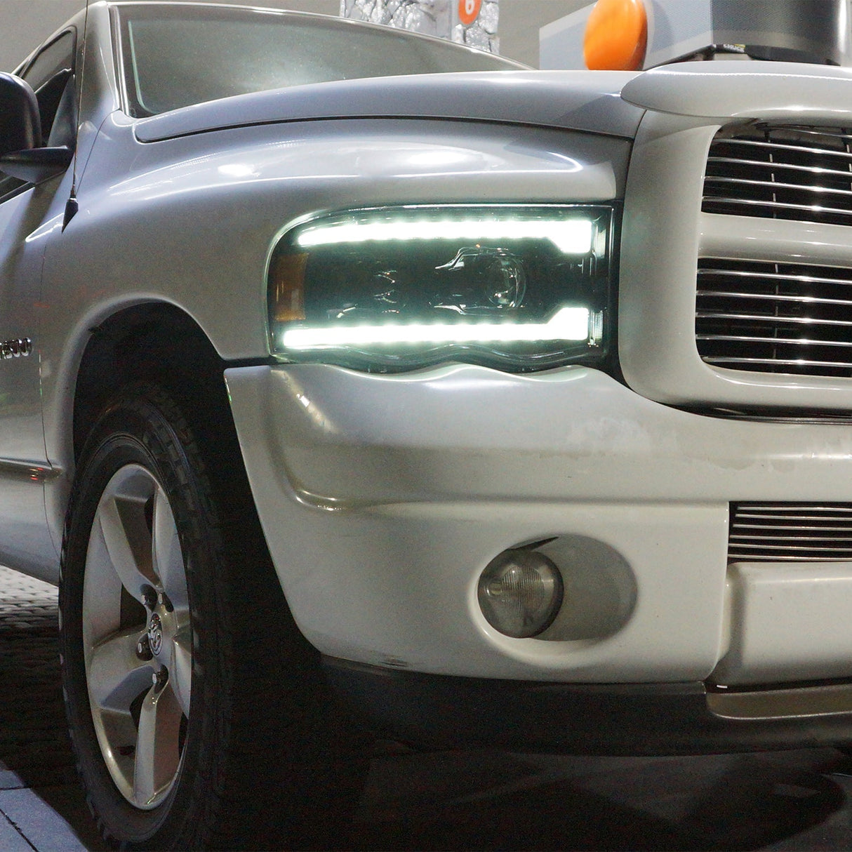 Phares halogènes à projecteur chromés pour Dodge Ram série PRO 02-05