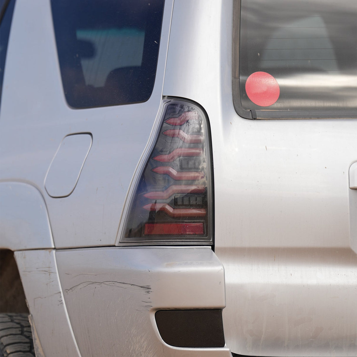 Feux arrière à LED pour Toyota 4Runner LUXX-Series 03-09, noir et rouge