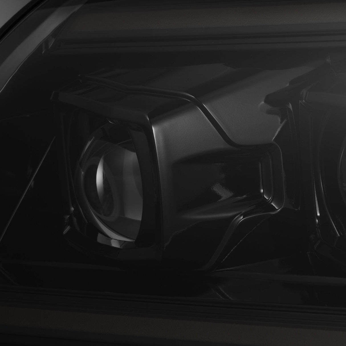 03-09 Toyota 4Runner PRO-Series Projector Headlights Alpha-Black