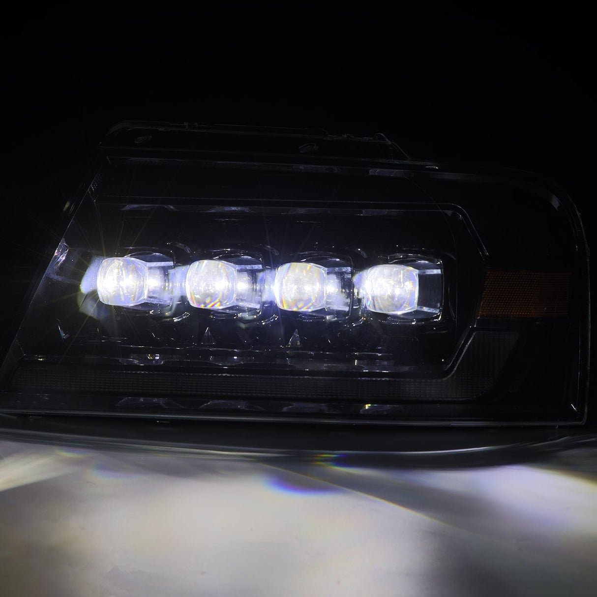 Phares projecteurs à LED Alpha-Black pour Ford F150 (2004-2008) et Lincoln Mark LT (2006-2008)