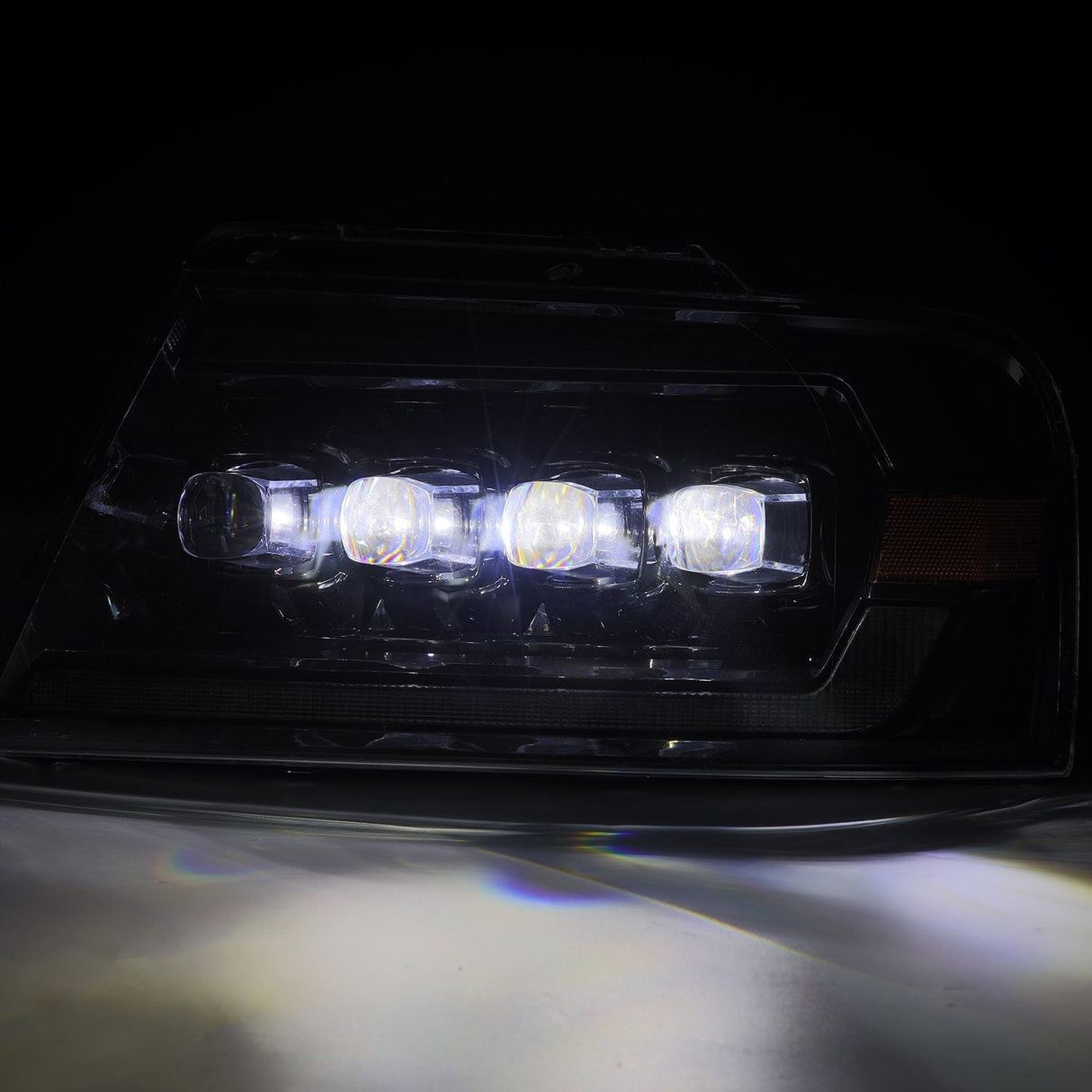 Phares projecteurs à LED Alpha-Black pour Ford F150 (2004-2008) et Lincoln Mark LT (2006-2008)