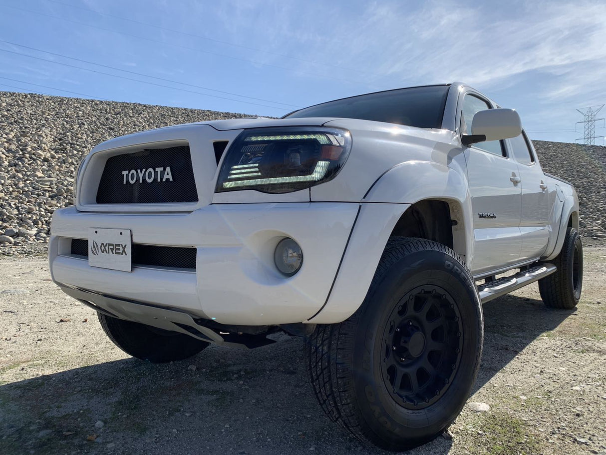 Phares de projecteur à LED Alpha-Black pour Toyota Tacoma série LUXX 05-11