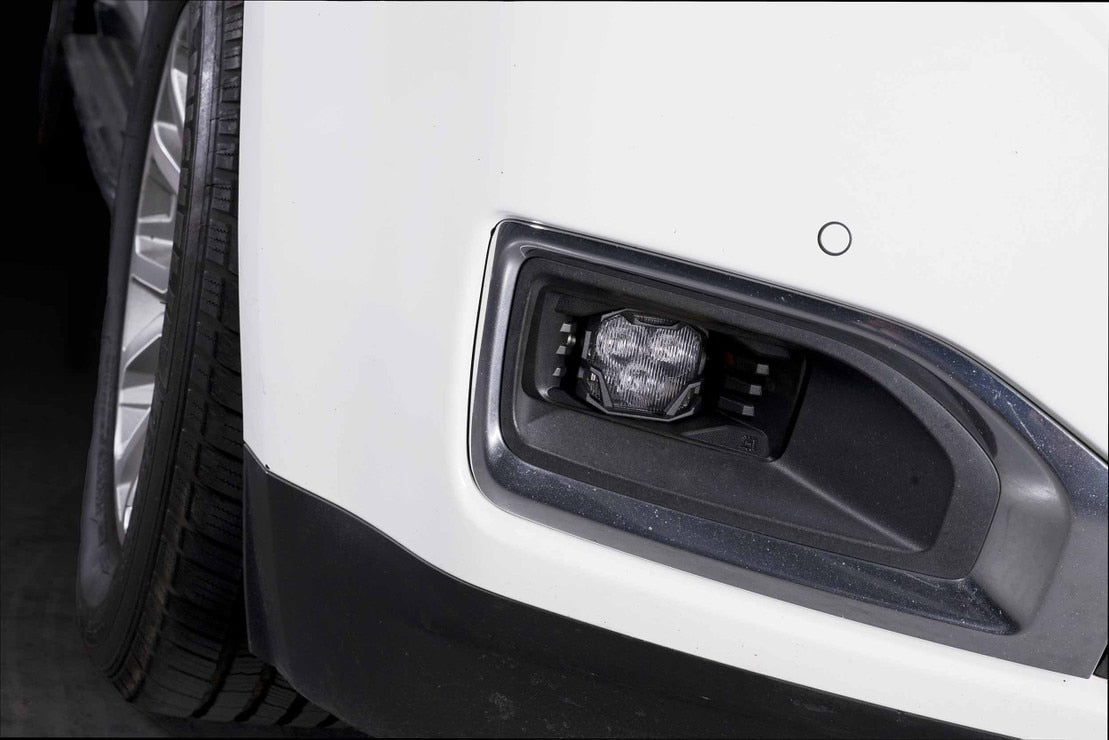 Chevrolet Silverado (14-15) : phares antibrouillard à DEL Morimoto 4banger
