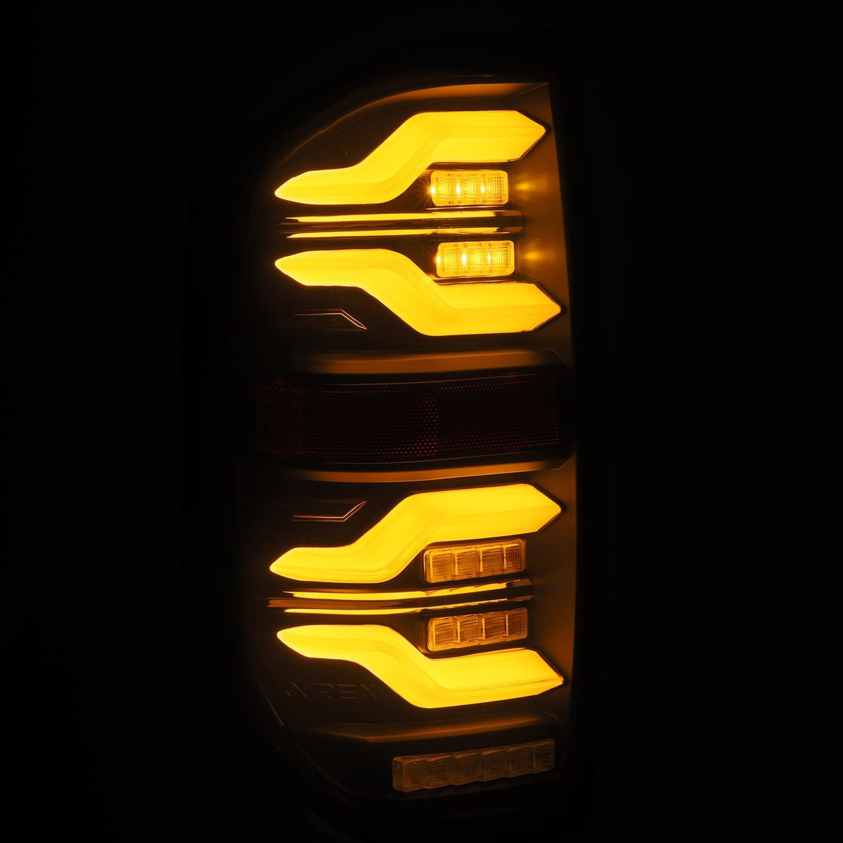 Feux arrière à LED Alpha-Black pour Toyota Tundra série LUXX 14-21