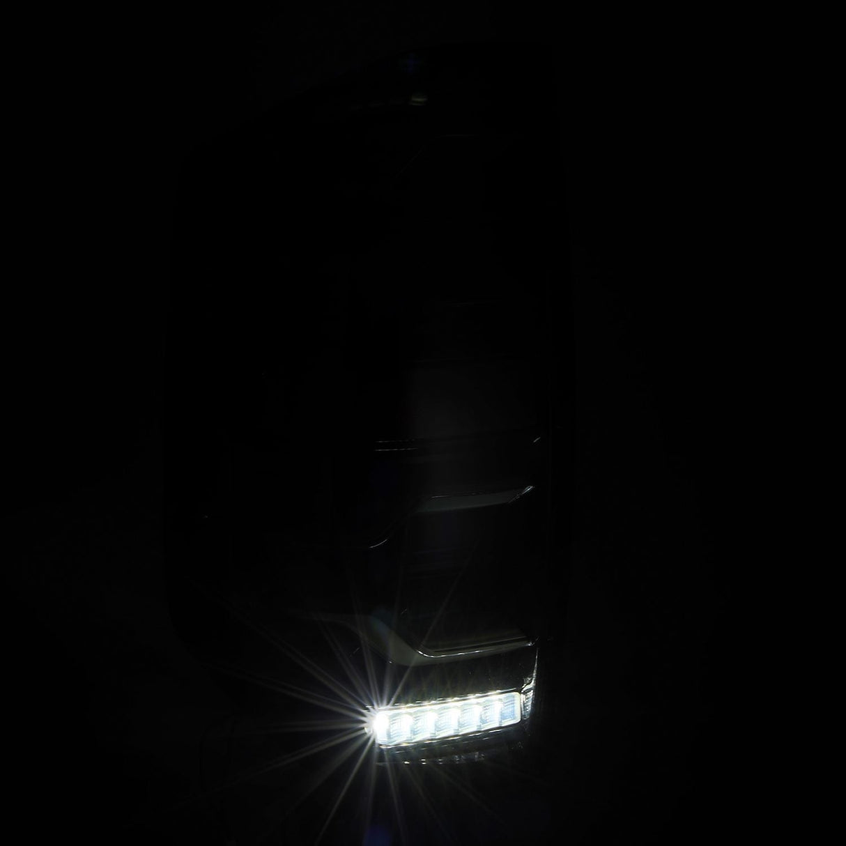 Feux arrière à LED noirs pour Toyota Tundra série LUXX 14-21