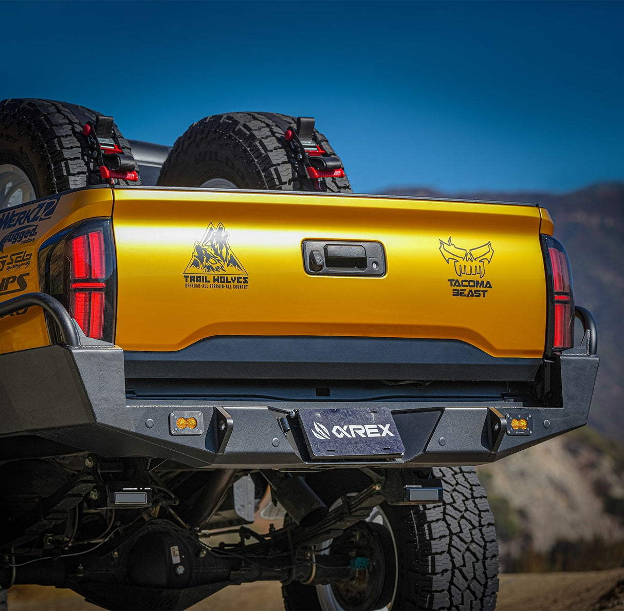 16-23 Toyota Tacoma NOVA-Series Prismatic LED Tail Lights Black