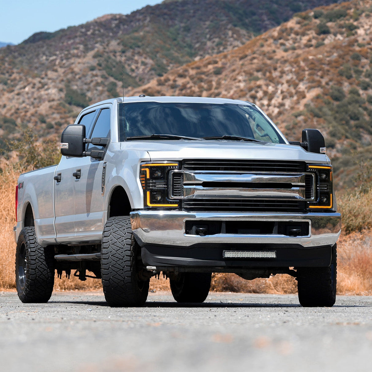 17-19 Ford Super Duty MKII LUXX-Series LED Projector Headlights Black