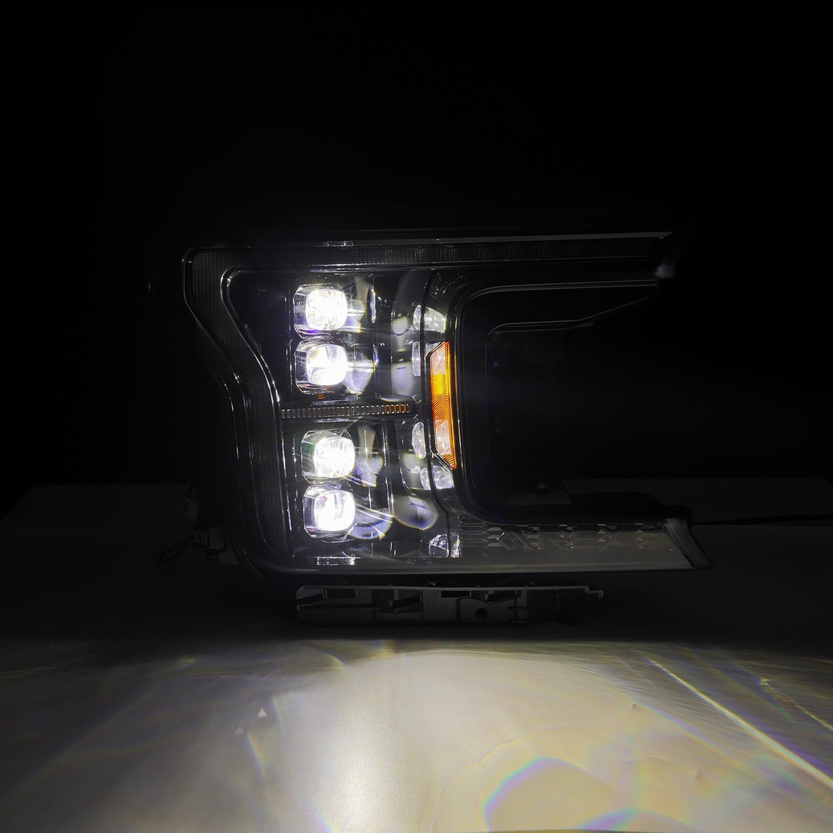 Phares projecteurs à LED série NOVA pour Ford F150 (modèle MK II, 14e génération) 18-20 Alpha-Black