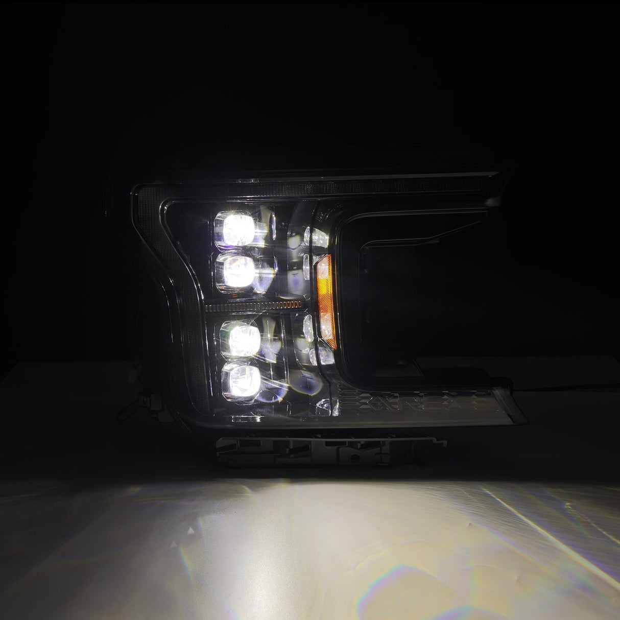 Phares projecteurs à LED série NOVA pour Ford F150 (modèle MK II, 14e génération) 18-20 Alpha-Black