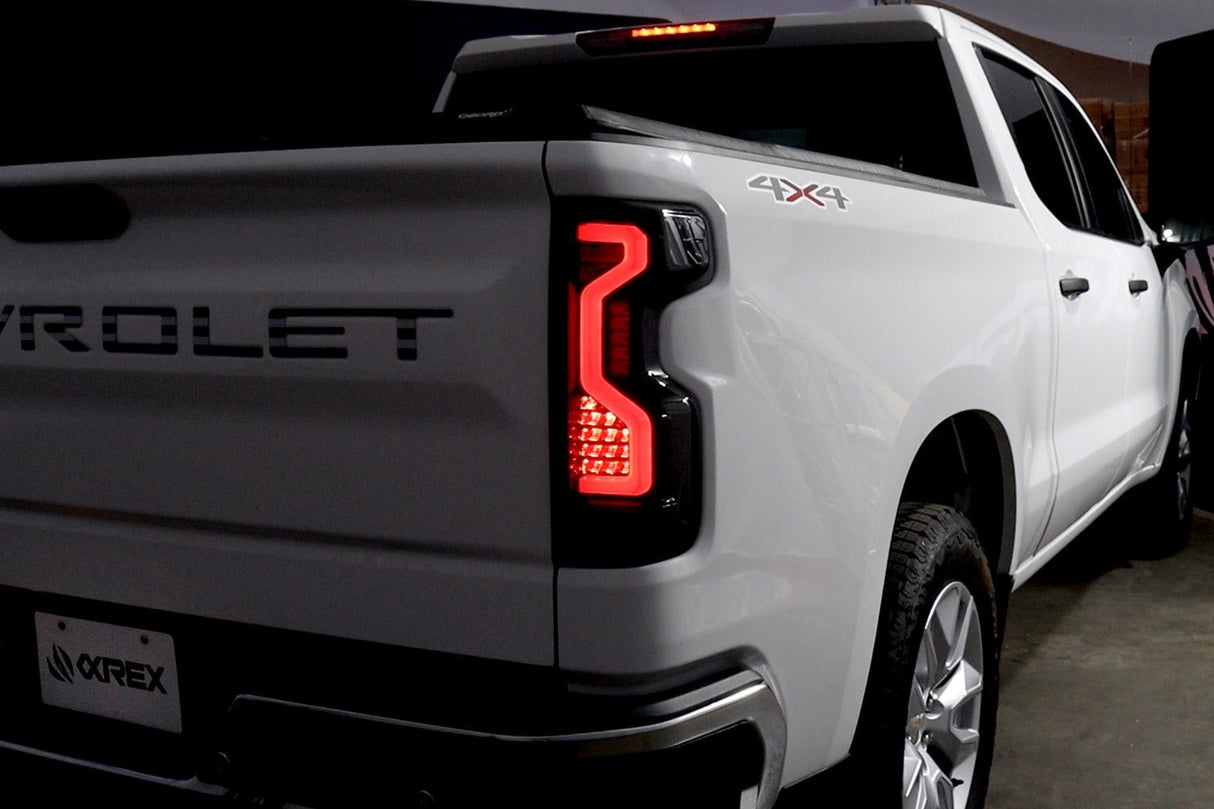 19-25 Chevrolet Silverado 1500 / 20-25 Silverado 2500HD/3500HD PRO-Series LED Tail Lights Jet Black