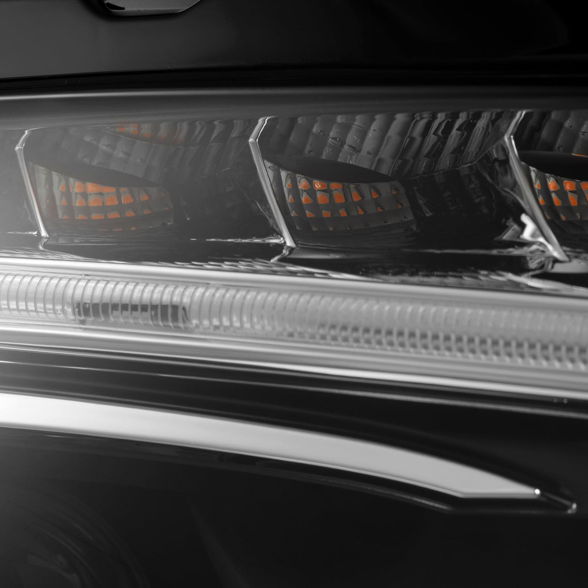 19-25 Mercedes-BenzÊSprinter LUXX-Series LED Projector Headlights Black