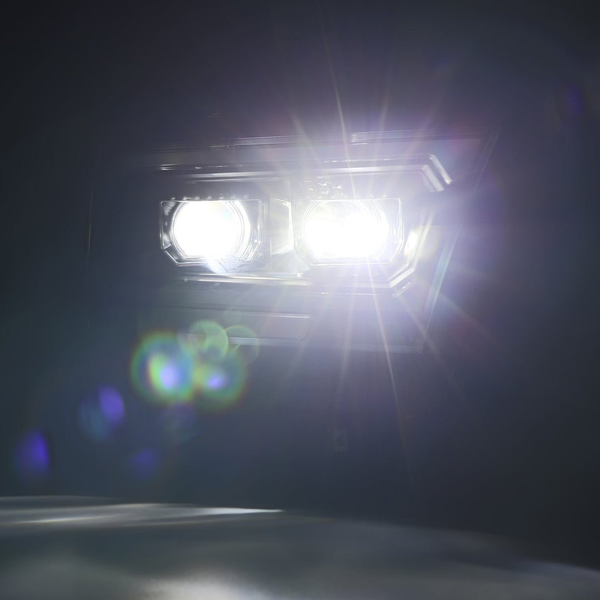 Phares projecteurs à DEL de la série LUXX pour Ram 1500 (style MK II 2500) 19-24, noirs