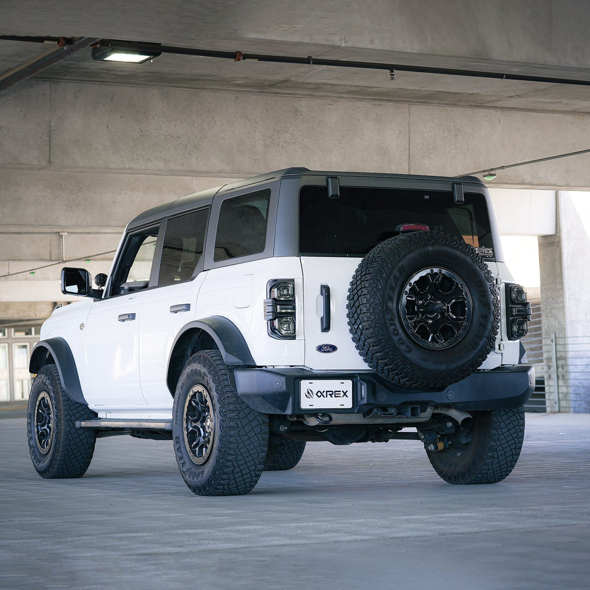 Feux arrière à LED prismatiques Alpha-Black pour Ford Bronco NOVA-Series 21-25