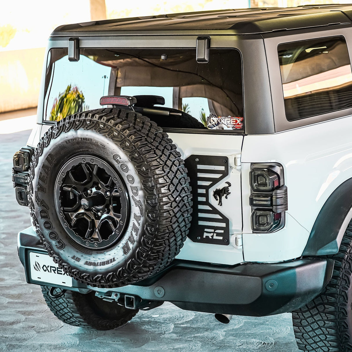 Feux arrière à LED prismatiques Alpha-Black pour Ford Bronco NOVA-Series 21-25