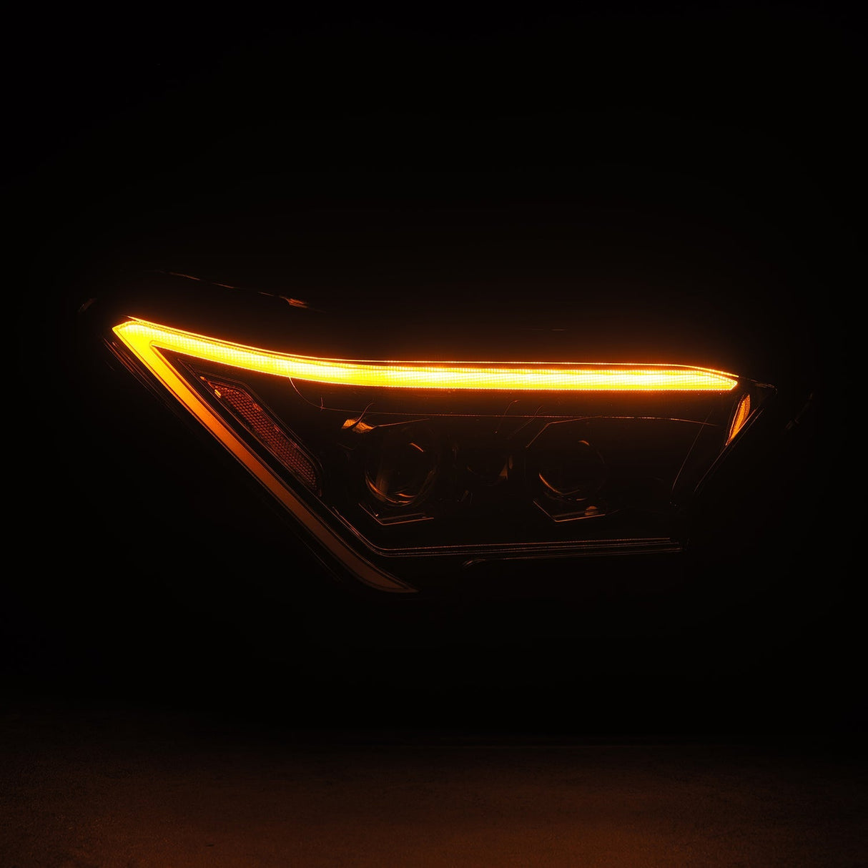 Phares projecteurs à LED Alpha-Black pour Toyota Tacoma série LUXX 2024-2025