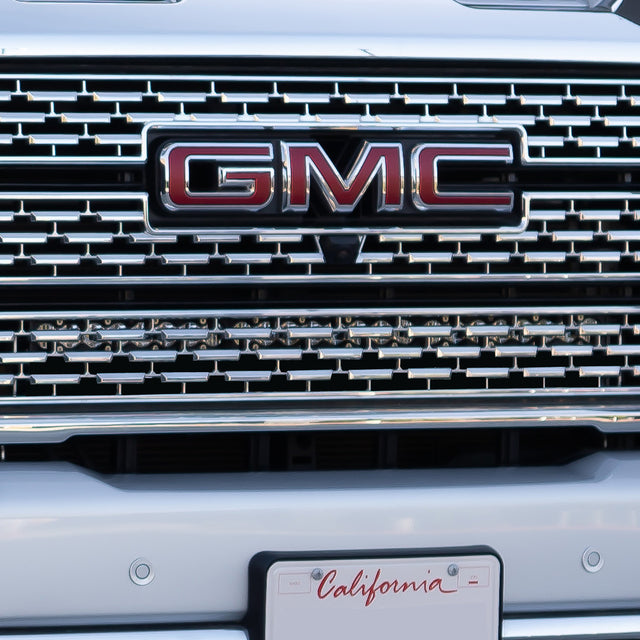 GMC S8 30-Inch Behind the Grille Light Bar Kit - GMC 2020-23 Sierra 2500HD/3500HD