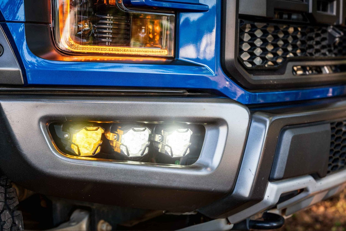 Chevrolet Silverado (14-15) : phares antibrouillard à DEL Morimoto 4banger