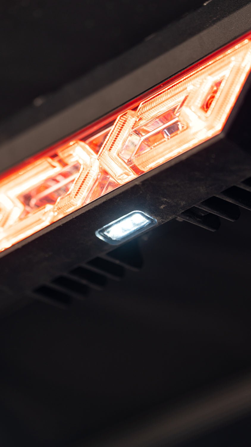 AlphaRex Arrow-X Multi-functional Off-Road Chase Light - Black