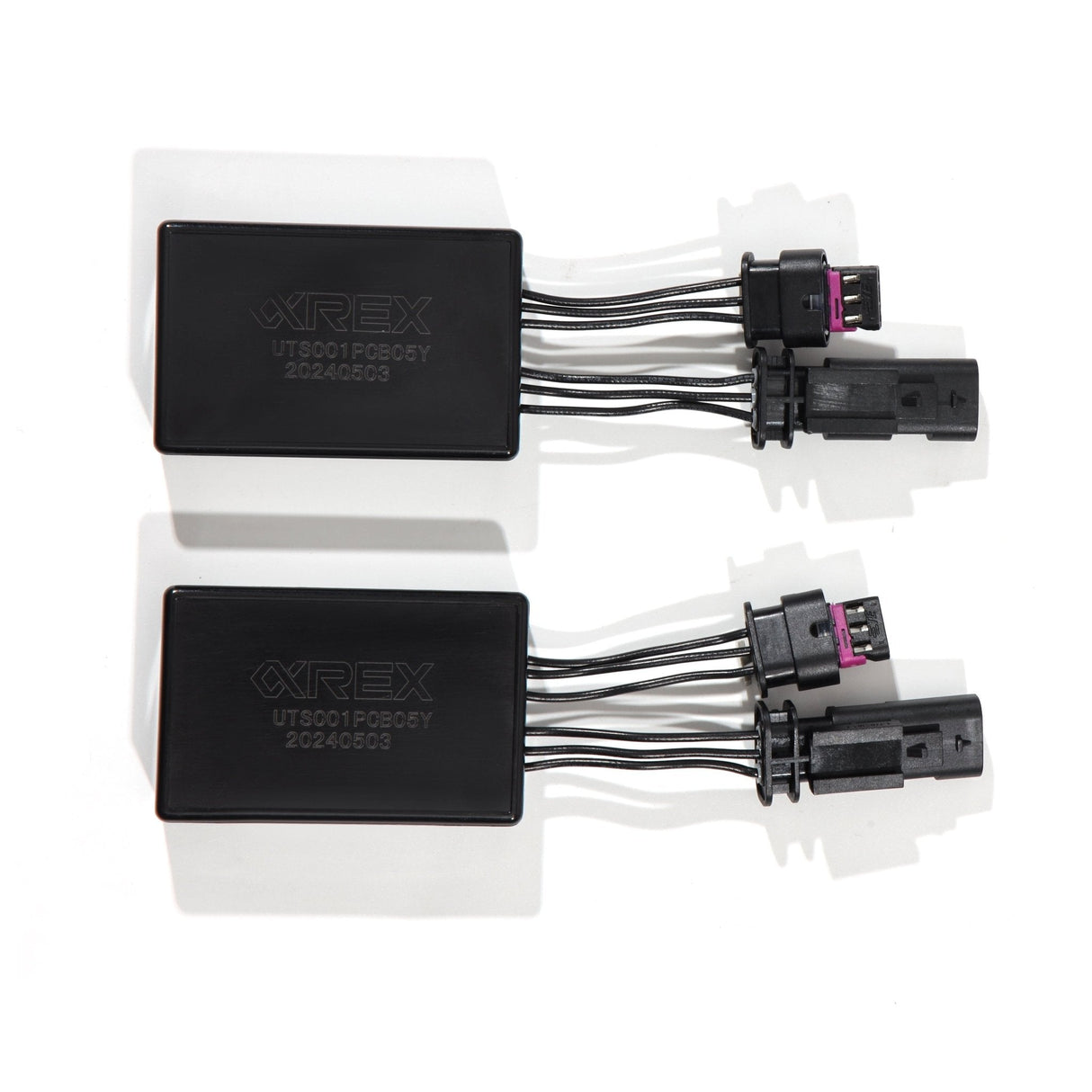 Décodeur AlphaRex pour Tesla Model 3/Y 17-23 avec phares à réflecteur d'origine pour installer des feux antibrouillard DoubeTap