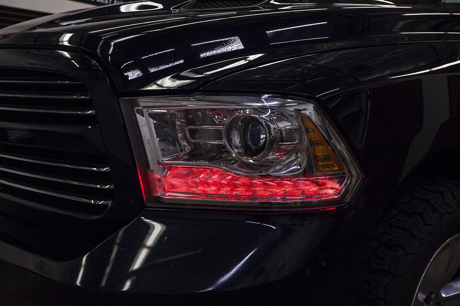 2013-2018 Dodge Ram with RGBWA DRL LED Boards in red