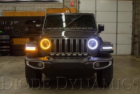 2018+ Jeep JL Wrangler with HD LED Halo Kit