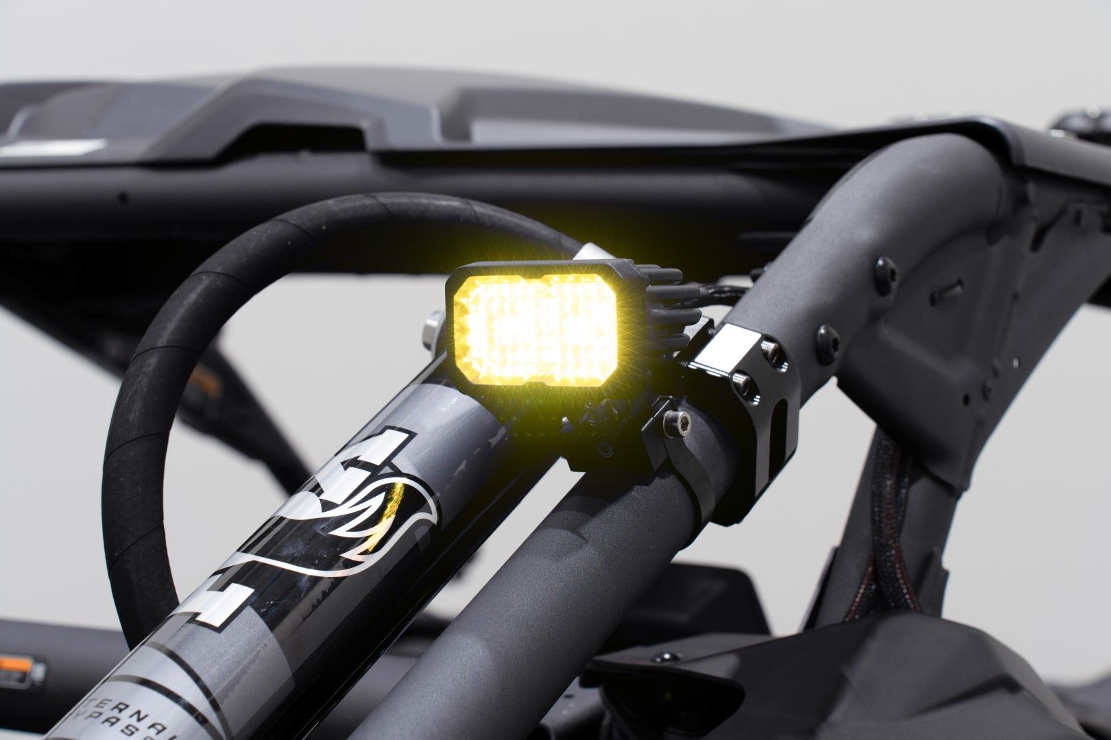 レイページ How to Install: 2017-2025 Can-Am Maverick X3 LED Chase/Reverse