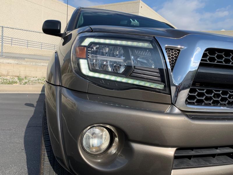 Phares à LED cristal noirs pour Toyota Tacoma LUXX-Series 05-11