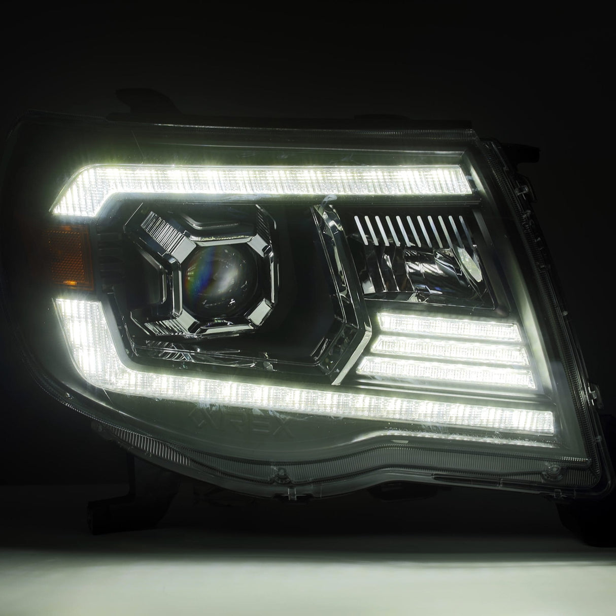 Phares de projecteur à LED Alpha-Black pour Toyota Tacoma série LUXX 05-11