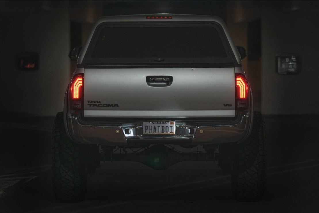 FEUX ARRIÈRE À LED TOYOTA TACOMA (05-15) XB