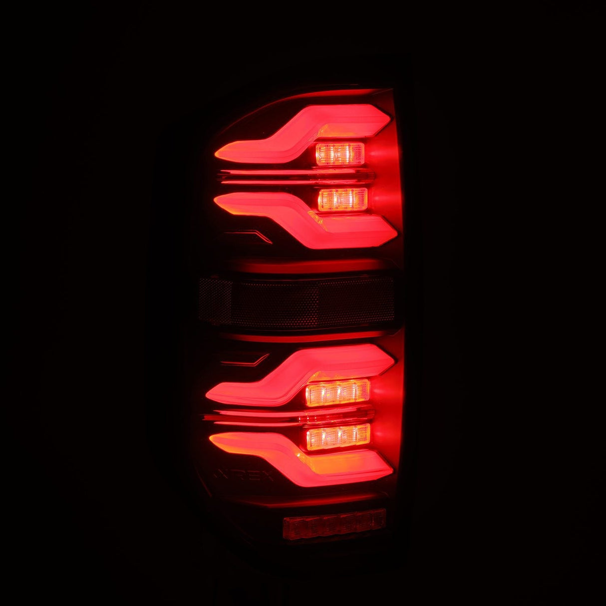Feux arrière à LED Alpha-Black pour Toyota Tundra série LUXX 14-21