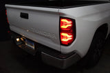 Feux arrière à LED Alpha-Black pour Toyota Tundra série LUXX 14-21