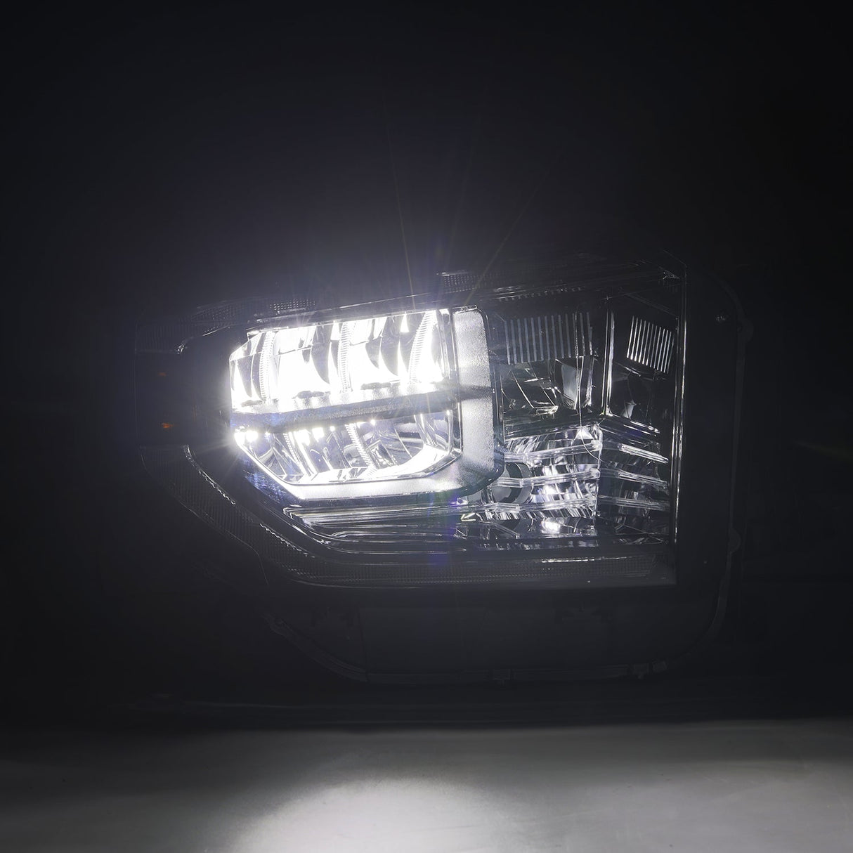 14-21 Toyota Tundra MK II LUXX-Series LED Crystal Headlights Alpha-Black