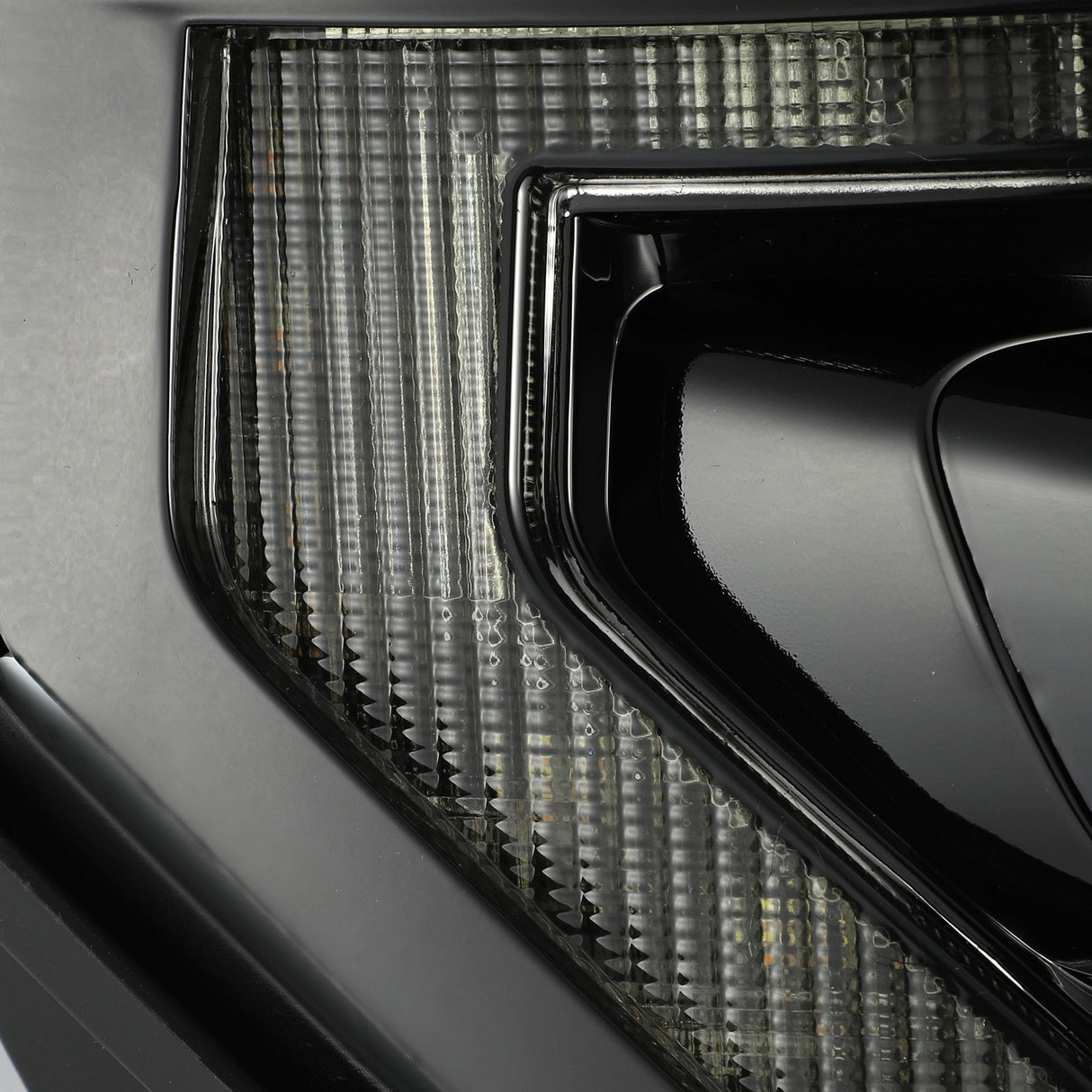 Phares projecteurs à LED série NOVA Alpha-Black pour Ford F150 15-17 / F150 Raptor 17-20