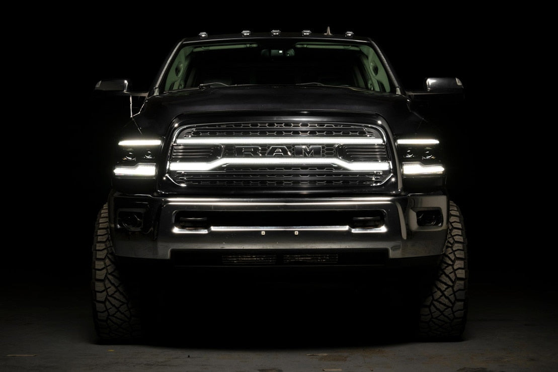 Calandre de feux de route à LED XBG pour Dodge Ram HD (13-18) (chromée)