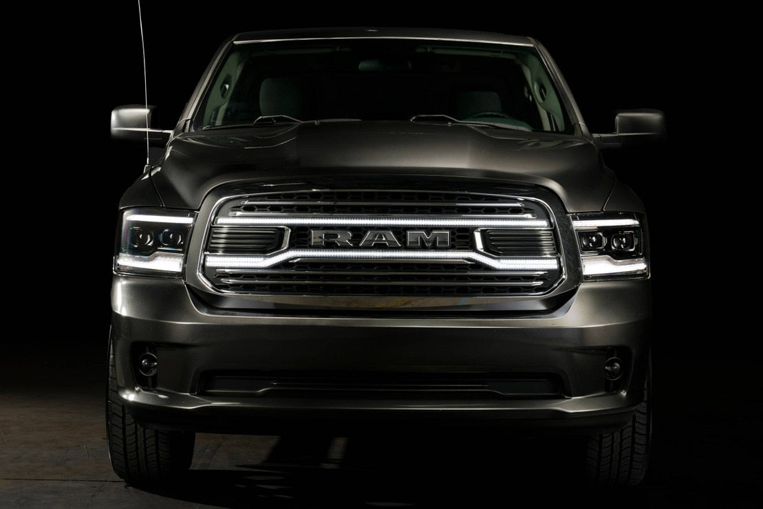 Calandre à LED XBG chromée pour Dodge Ram 1500 Classic (19-24)