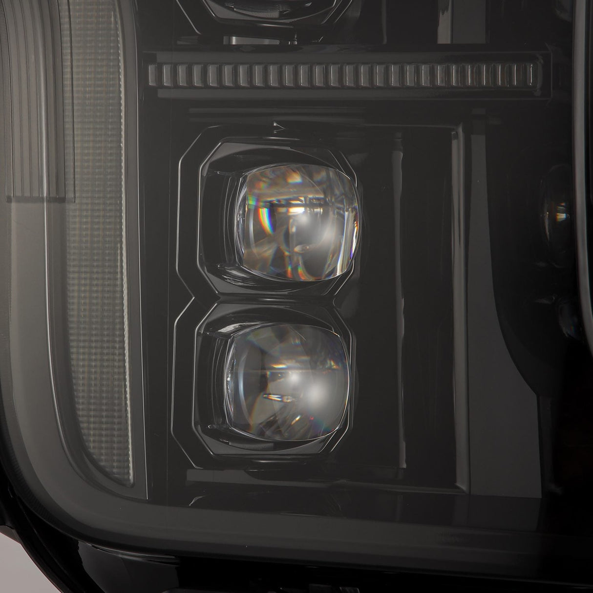 Phares projecteurs à LED série NOVA pour Ford F150 (modèle MK II, 14e génération) 18-20 Alpha-Black