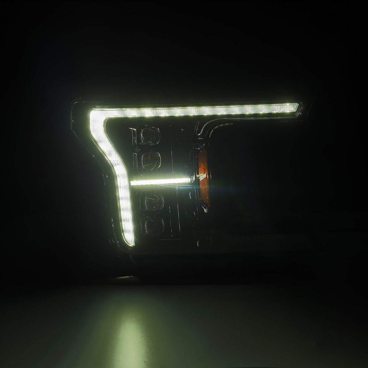 Phares projecteurs à LED série NOVA pour Ford F150 (modèle MK II, 14e génération) 18-20 Alpha-Black