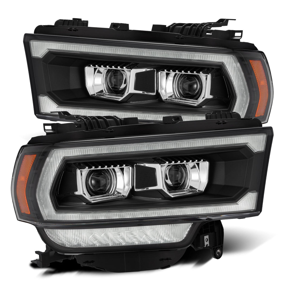 Phares projecteurs à DEL noirs de la série LUXX pour Ram 2500/3500/4500/5500 19-24