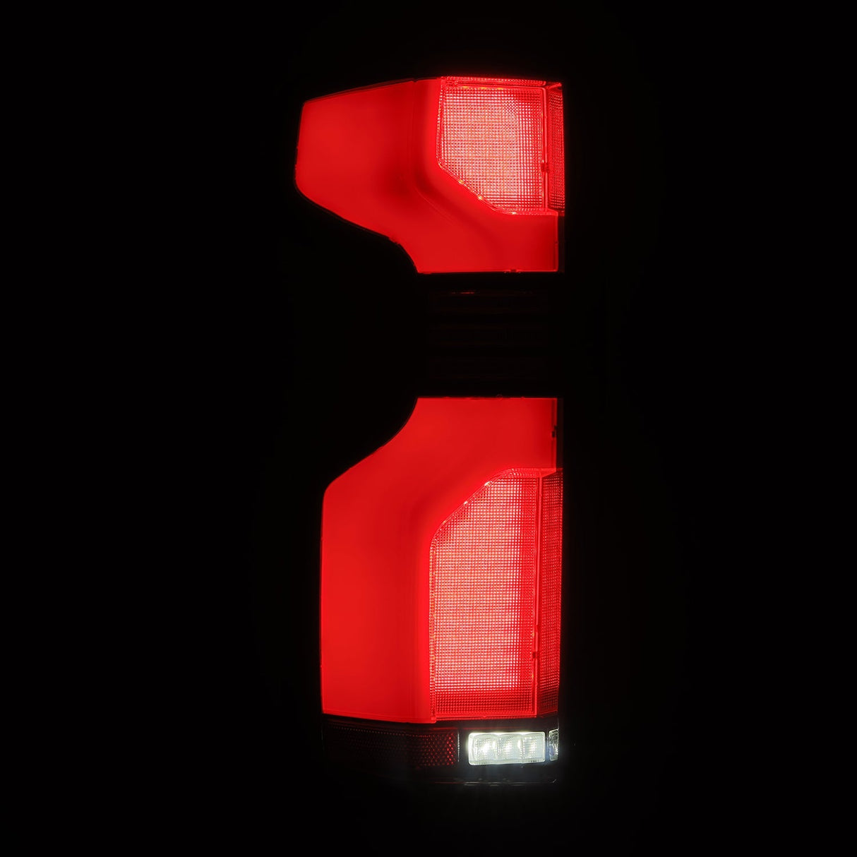 19-25 Chevrolet Silverado 1500 / 20-25 Silverado 2500HD/3500HD LUXX-Series LED Tail Lights Black Red