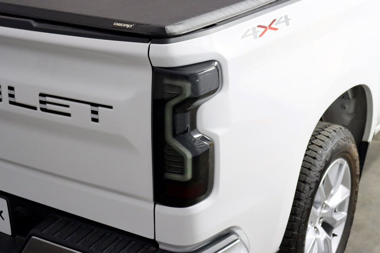 19-25 Chevrolet Silverado 1500 / 20-25 Silverado 2500HD/3500HD PRO-Series LED Tail Lights Jet Black