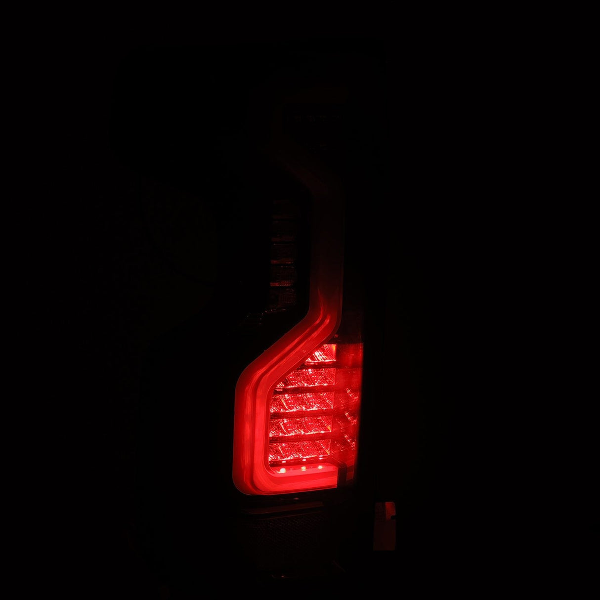 19-25 Chevrolet Silverado 1500 / 20-25 Silverado 2500HD/3500HD PRO-Series LED Tail Lights Jet Black