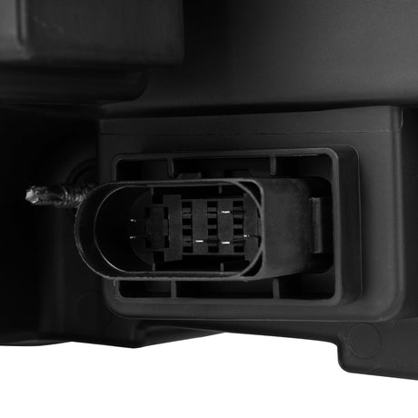 19-25 Mercedes-BenzÊSprinter LUXX-Series LED Projector Headlights Black