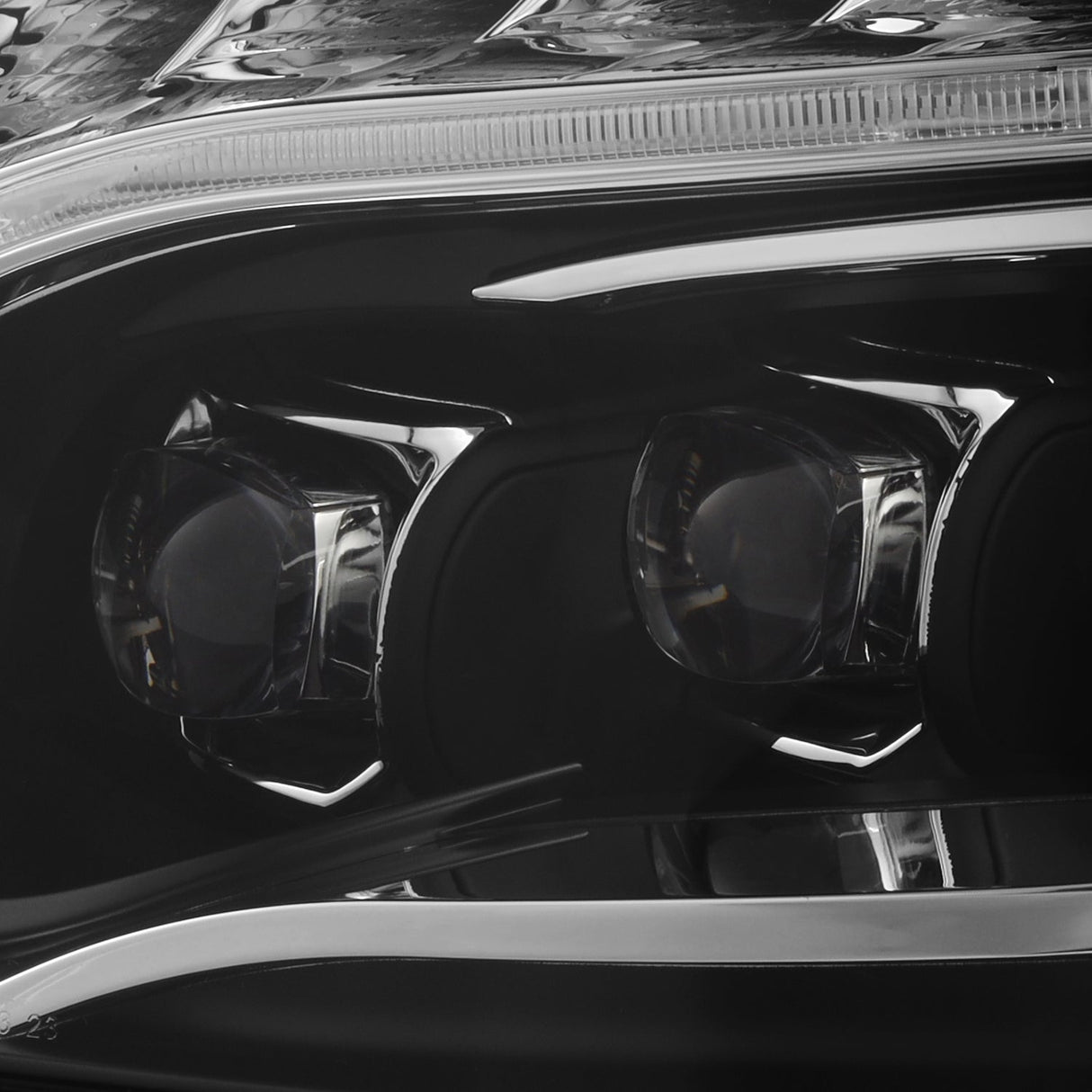 19-25 Mercedes-BenzÊSprinter NOVA-Series LED Projector Headlights Black