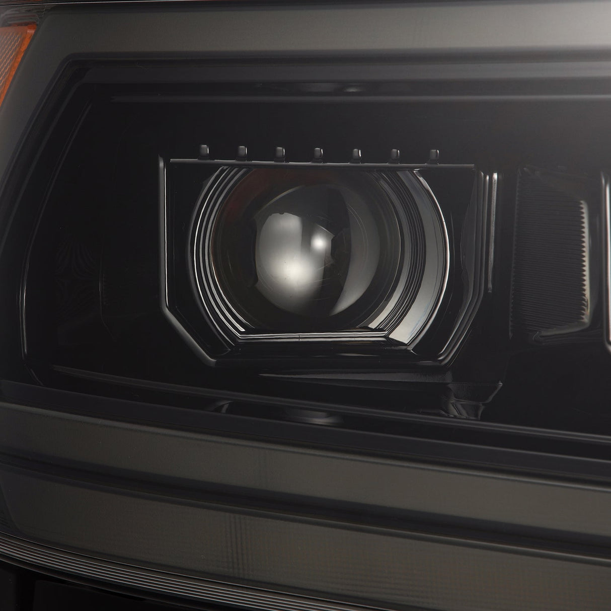 Phares halogènes à projecteur Alpha-Black de la série PRO pour Ram 1500 (style MK II 2500) 19-24