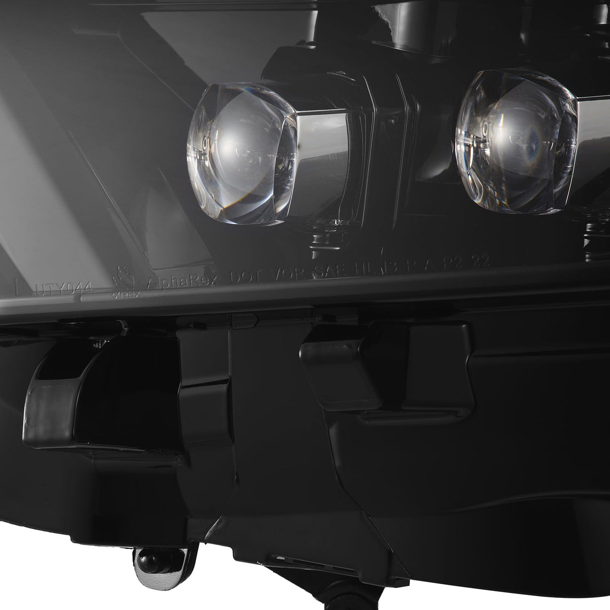 Phares projecteurs à LED série NOVA pour Toyota RAV4 (version basse) 19-25 Alpha-Black