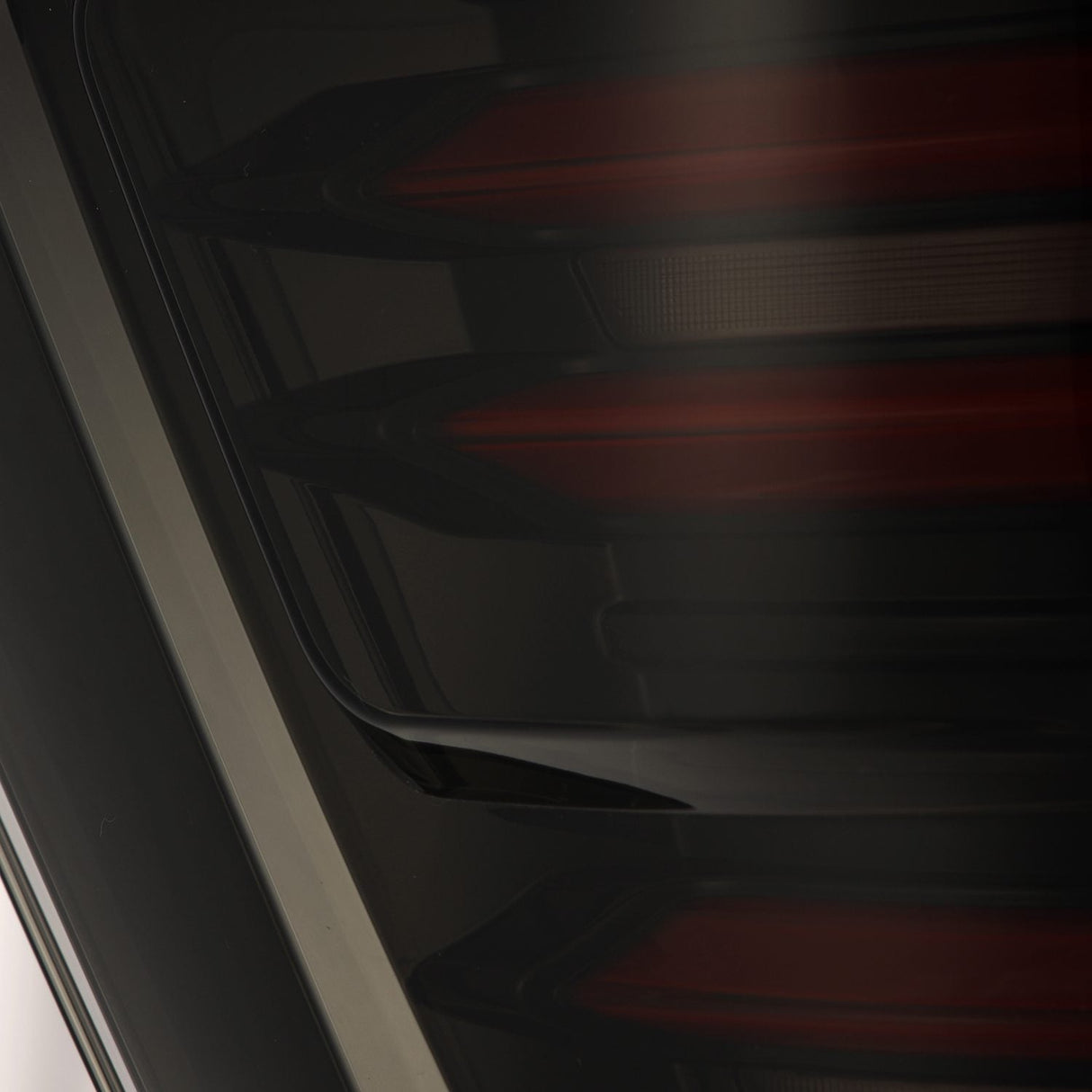 21-23 Ford F150/F150 Raptor LUXX-Series LED Tail Lights Black-Red
