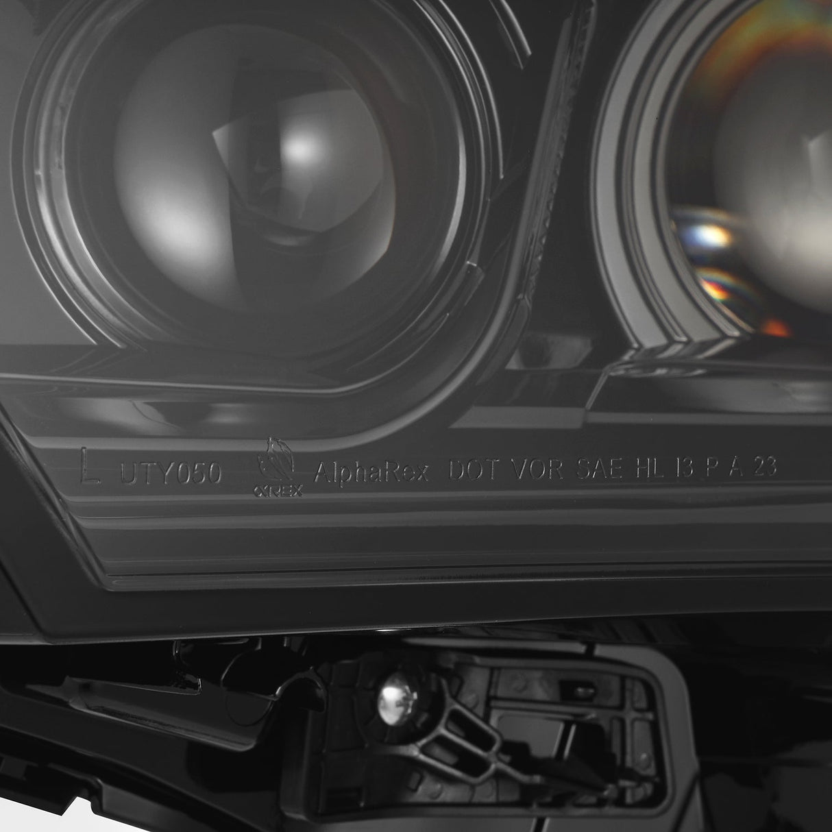 22-25 Toyota Tundra/Sequoia LUXX-Series LED Projector Headlights Alpha-Black