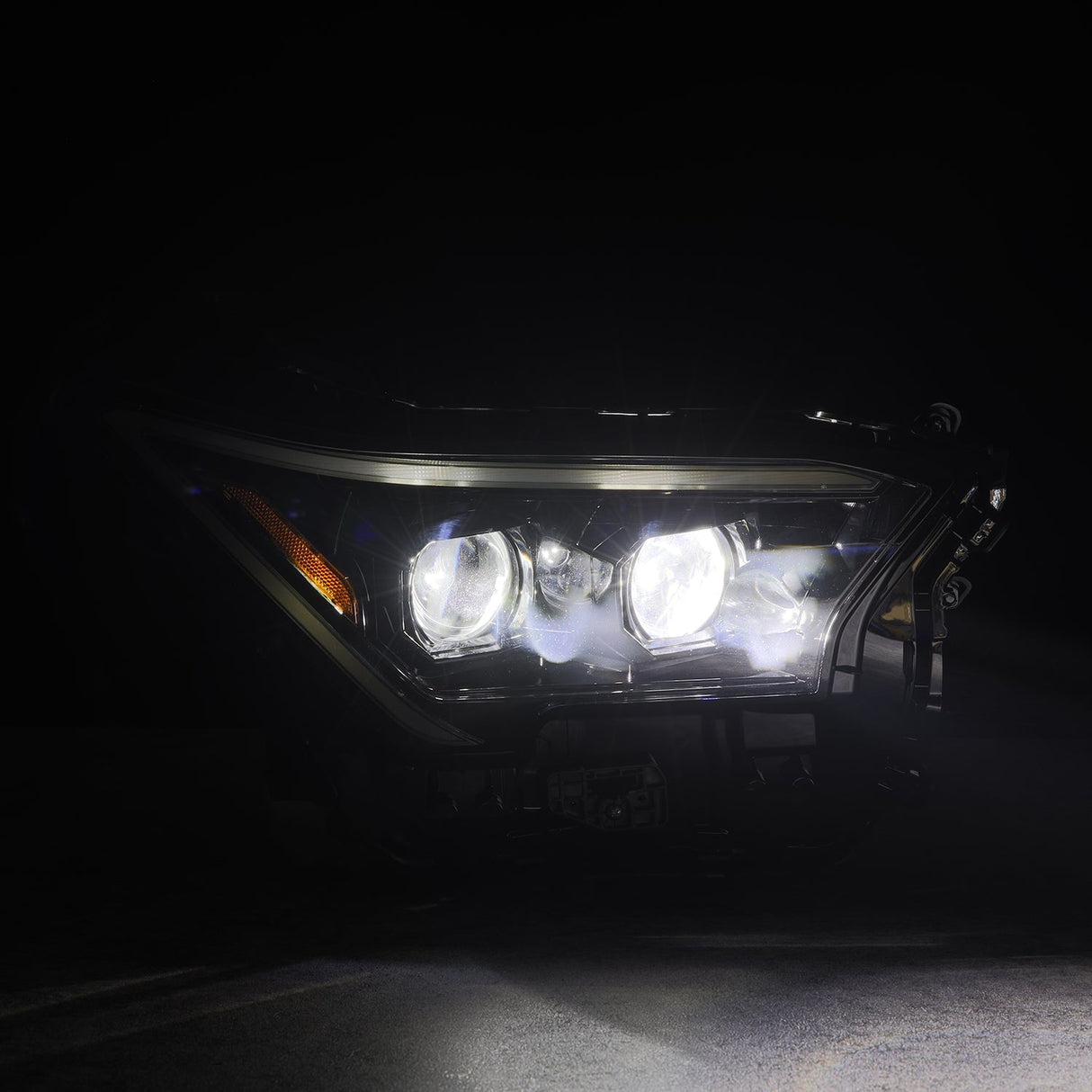 Phares projecteurs à LED Alpha-Black pour Toyota Tacoma série LUXX 2024-2025