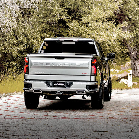 19-25 Chevrolet Silverado 1500 / 20-25 Silverado 2500HD/3500HD LUXX-Series LED Tail Lights Black Red