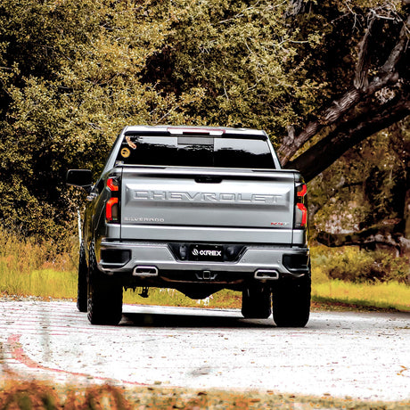 19-25 Chevrolet Silverado 1500 / 20-25 Silverado 2500HD/3500HD LUXX-Series LED Tail Lights Black Red